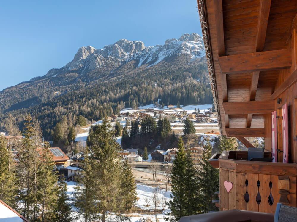 Hotel Des Alpes Soraga Esterno foto